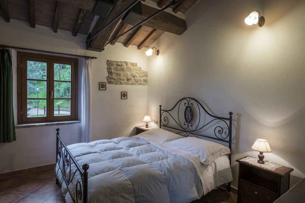 Agriturismo Monte Acuto Umbertide Habitación foto