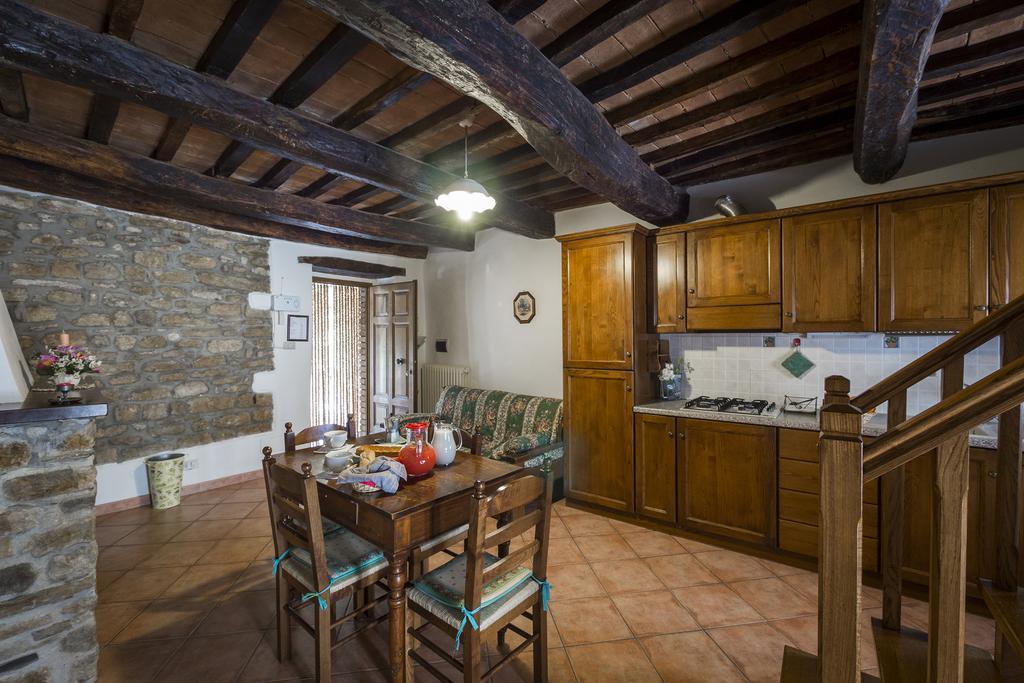 Agriturismo Monte Acuto Umbertide Habitación foto